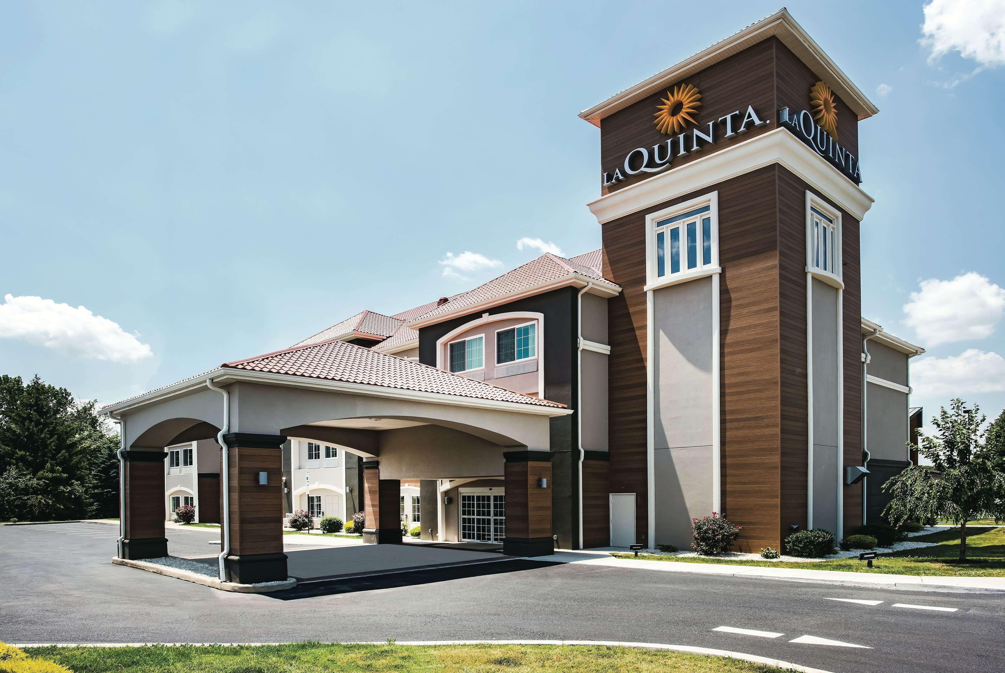 Отель La Quinta By Wyndham Чемберсберг Экстерьер фото